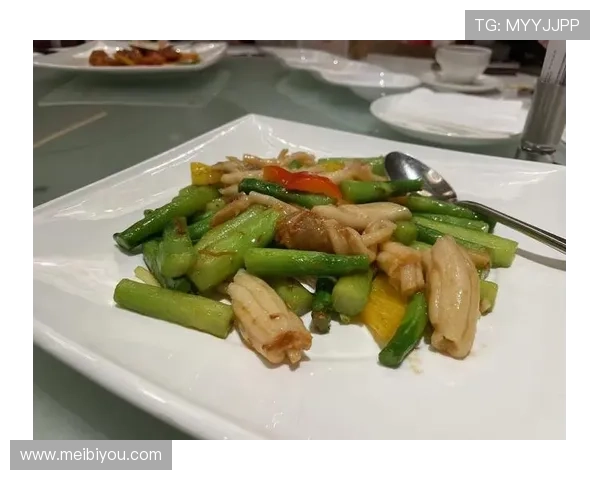 澳门皇冠餐厅特色菜肴推荐,带你品味地道的澳门风味美食盛宴 澳门皇冠餐厅特色菜肴推荐,带你品味地道的澳门风味美食盛宴